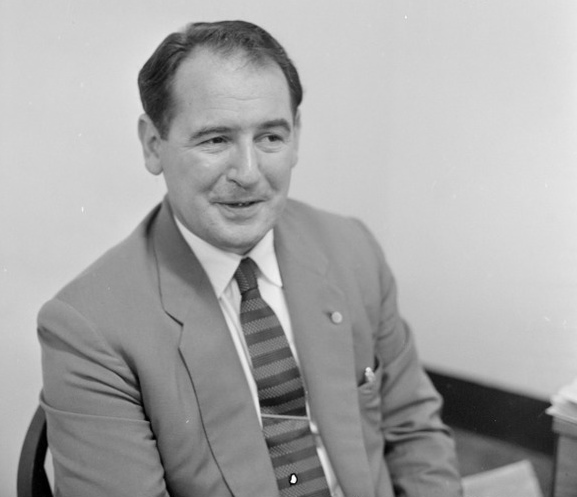 Dudley Robert Mason Burch "Bob" Hopkirk